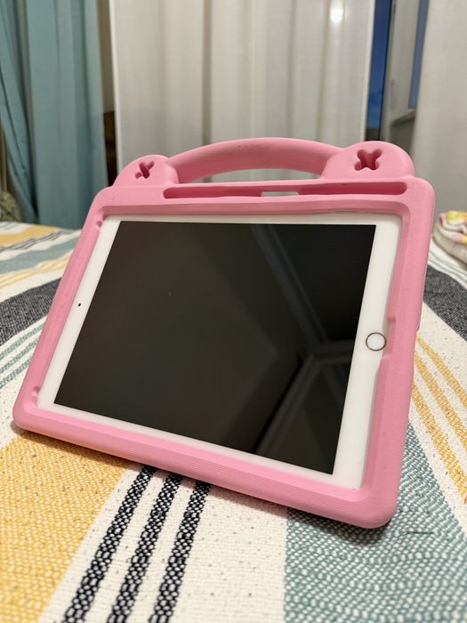 iPad pro 128 гб продаю