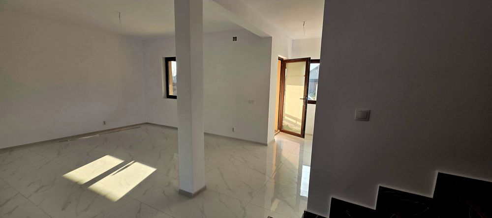 Casă P+1 de vânzare – Ștefănești, 200 m baza sportivă Marcea