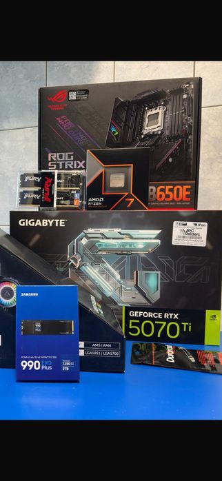 Setup gaming Ryzen 7 9700x Rtx 5070 Ti, Negociabil
