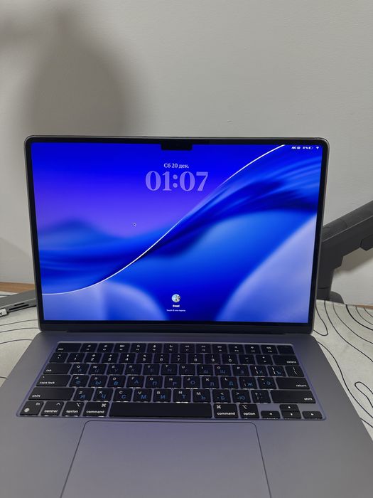 MacBook Air M2 15 inch