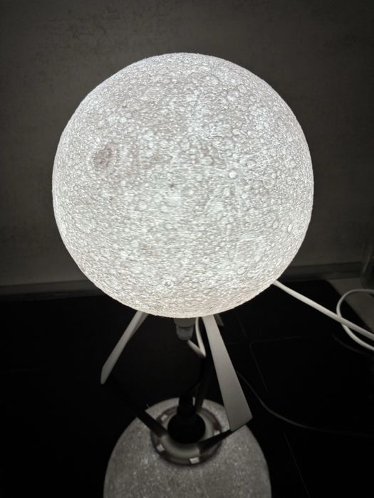 Lampa texturata luna  bec LED