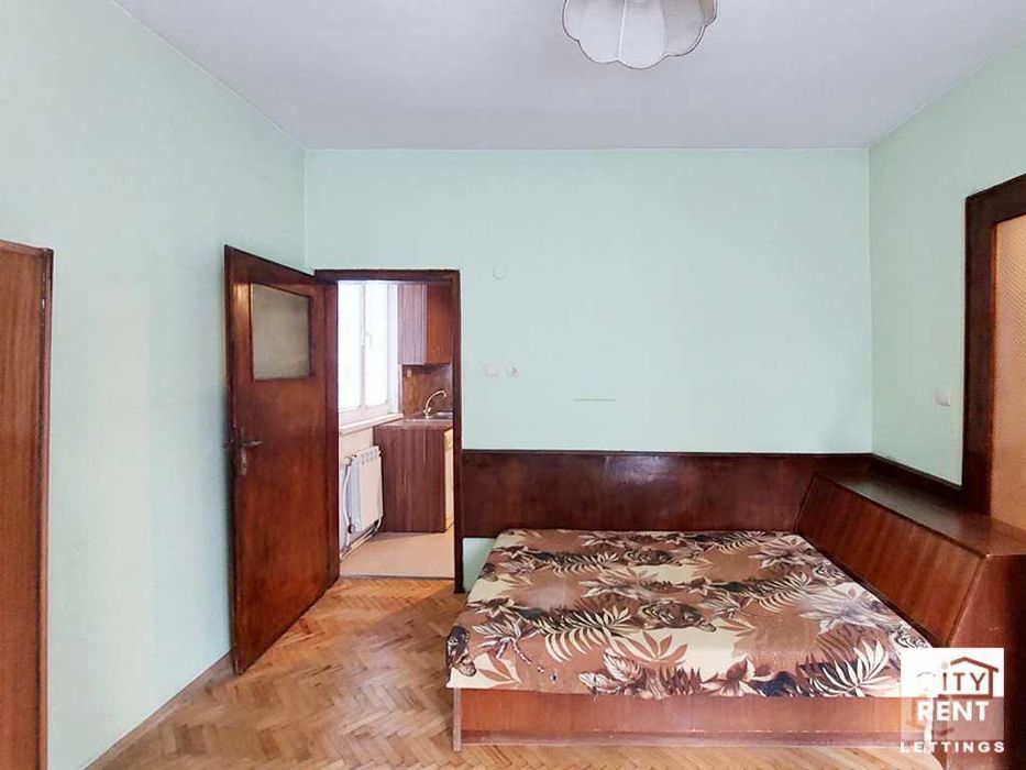 Дава се под наем Многостаен апартамент в Велико Търново, Център - 150 кв.м за 380 € - Снимка #2