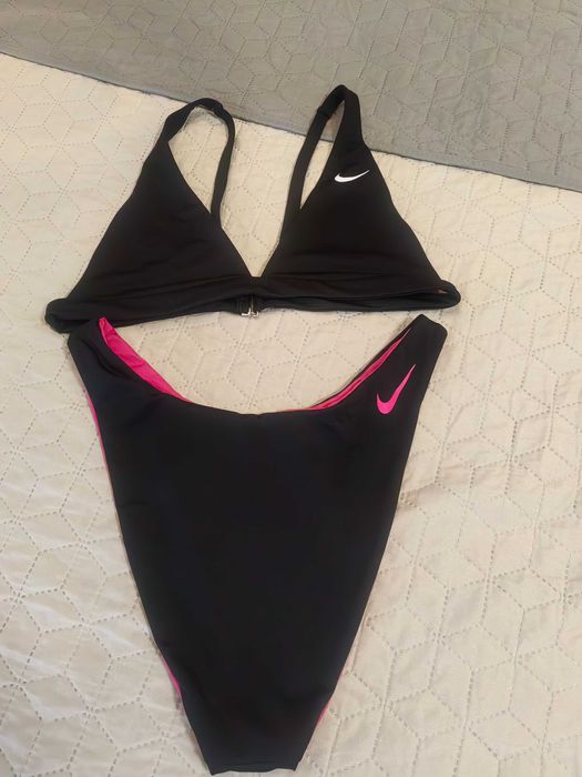 Дамски бански Nike от две части