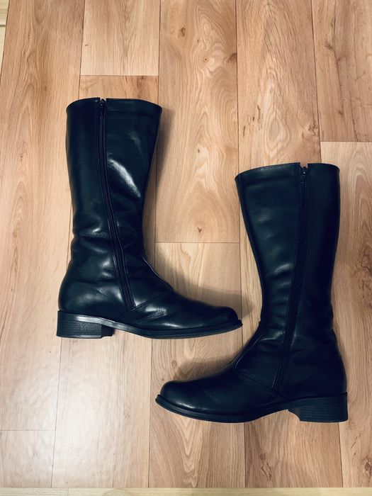 Vând cizme dama din piele naturala