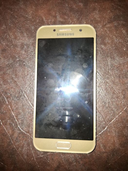 Samsung A3 в отлично състояние