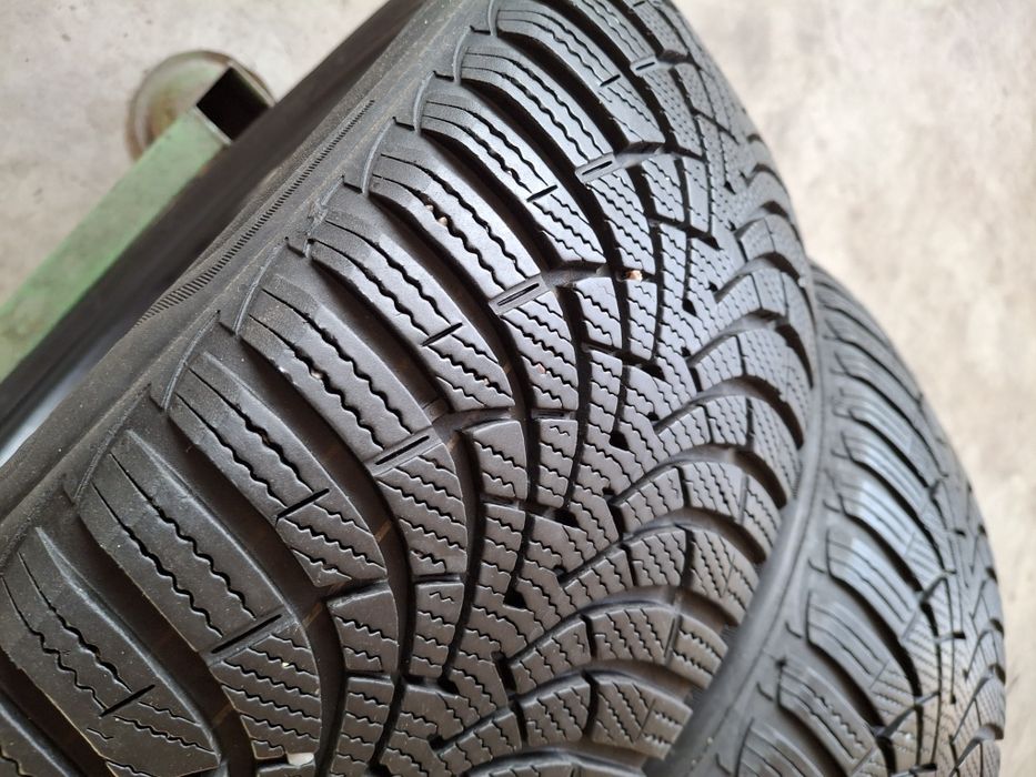 2 Anvelopele de iarnă 205 55 r16 Goodyear