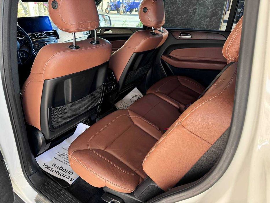 Mersedes benz GLS400