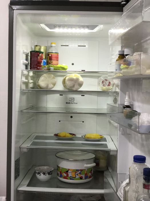 Продам холодилник LG