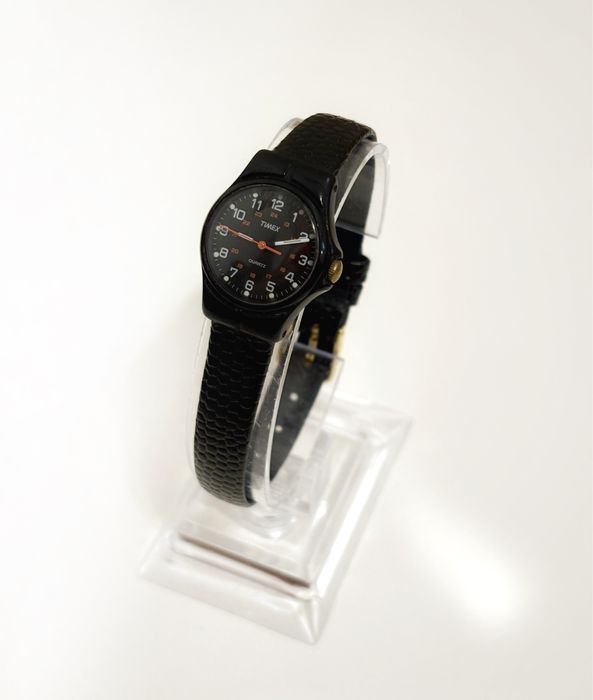 Ceas dama Timex model mai rar