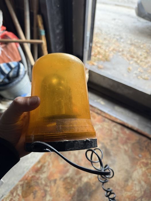 Мигалка автомобильная