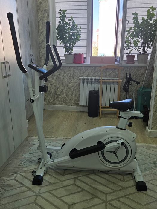 Тренажер орбитрек