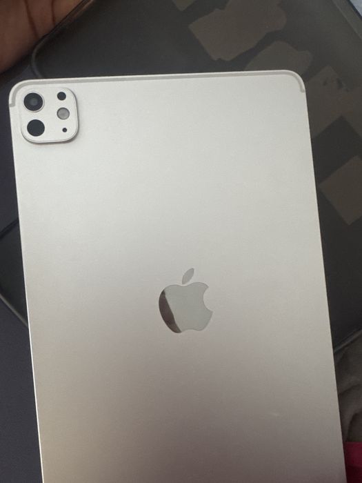 I pad 11pro серебристый 128Гб ,100%батарея.