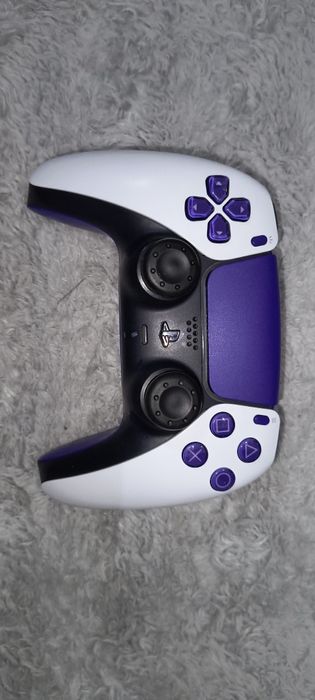 Продавам custom ps5 контролер