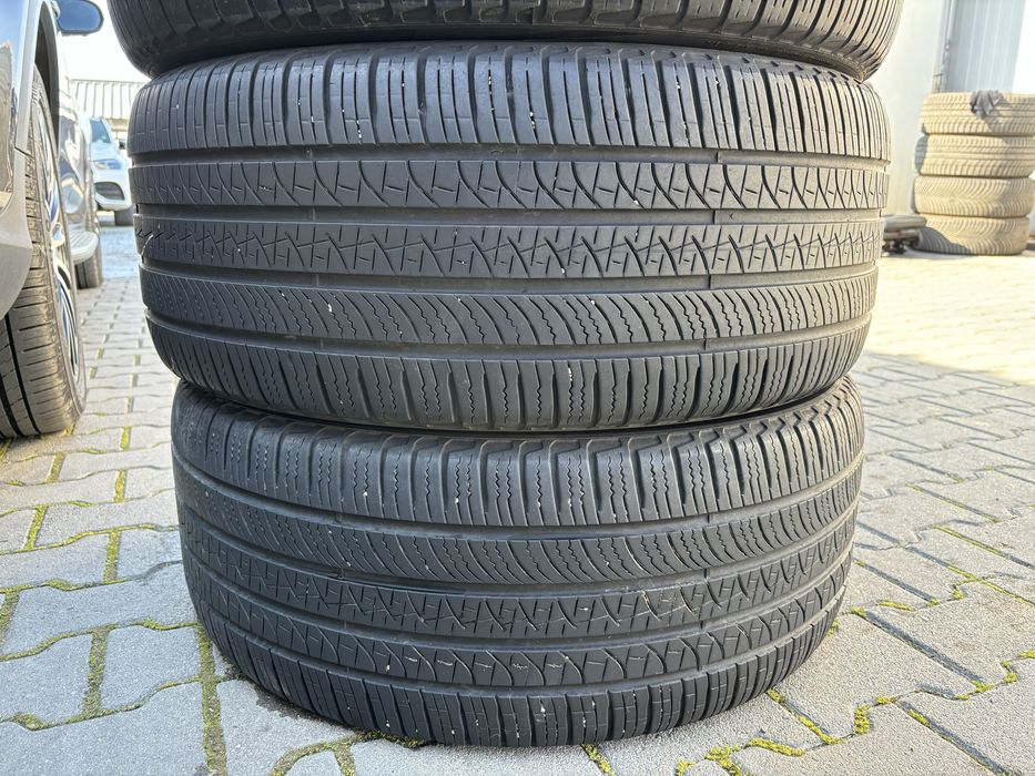 4бр Всесезонни Гуми PIRELLI 285/45/22 DOT2422