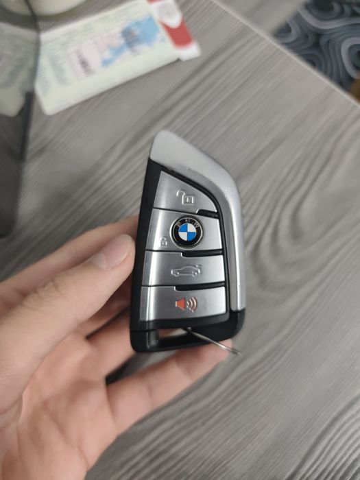 Ключ от БМВ g30 оригинальный