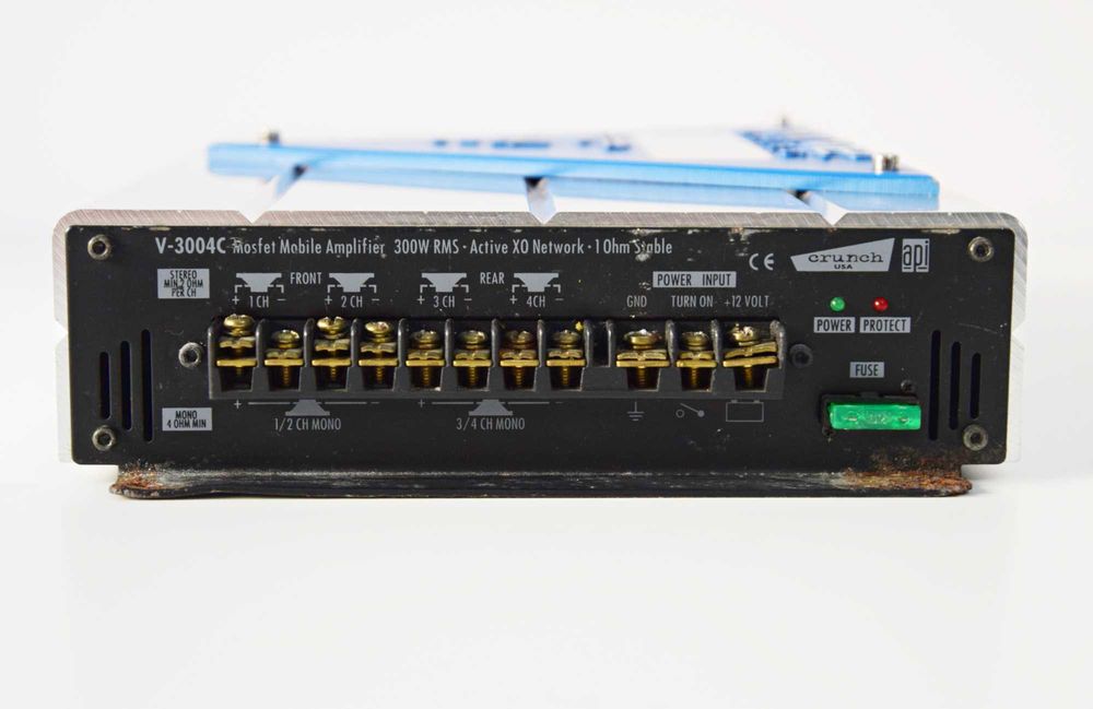 Amplificator auto Crunch Drive V-3004, statie