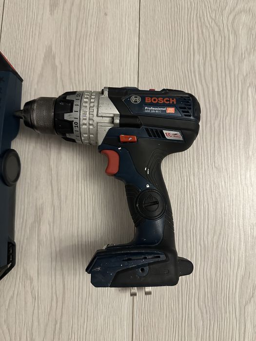 Set profesional Bosch - bormasina plus Lampa
