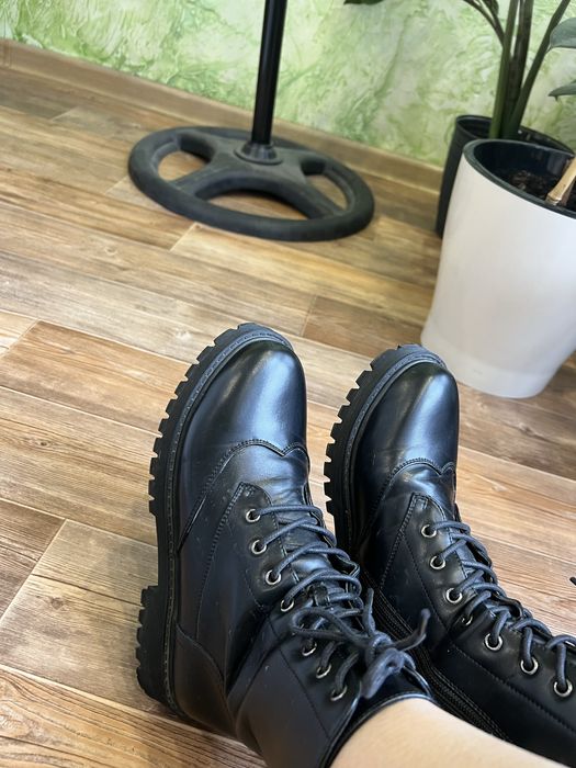 Ботинки искуственная кожа 37,5-38