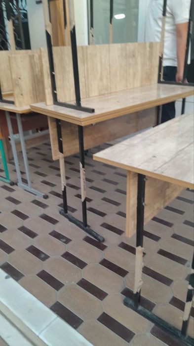 Parta stollar sotiladi