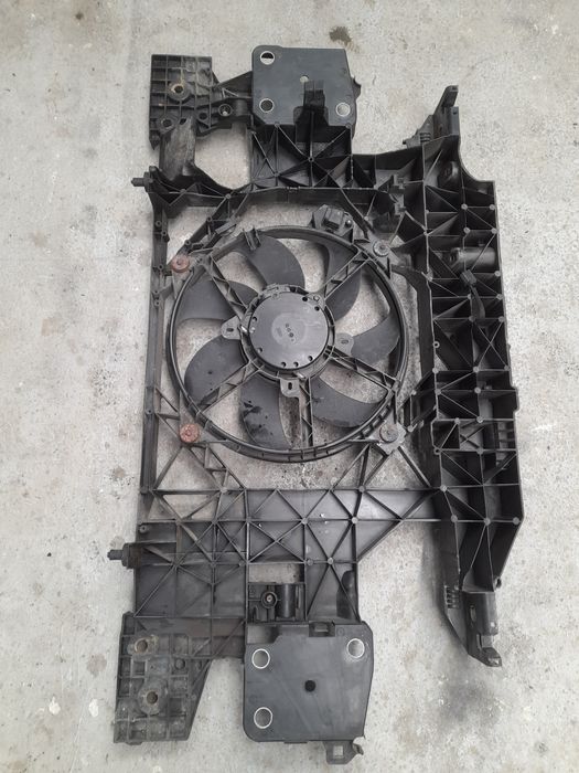 Trager Tragher Calandru Suport Radiatoare GMV Renault Grand Scenic 3