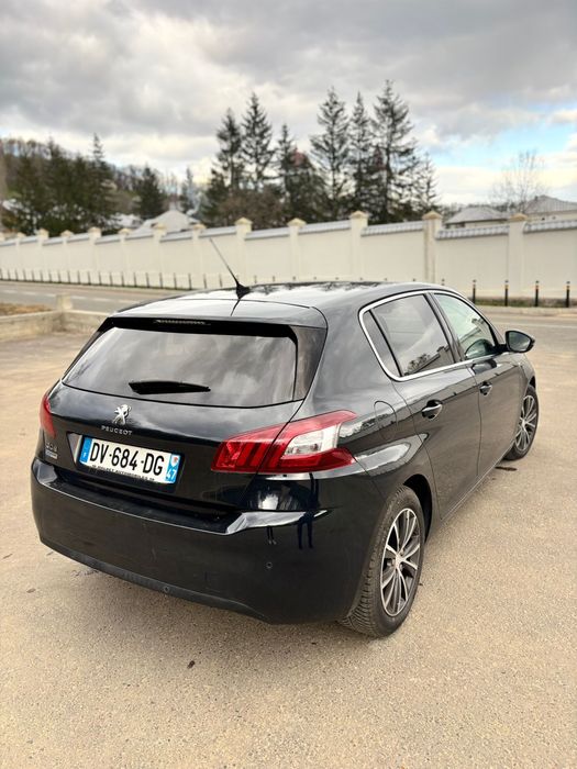 Peugeot 308 - 2015