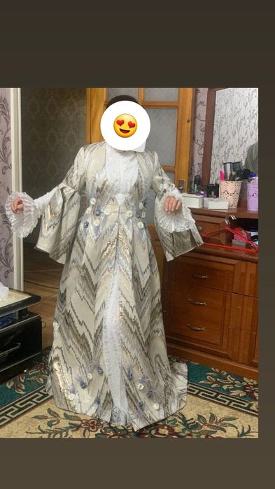 Kelin uchun ansaml oyoq kiymi bilan