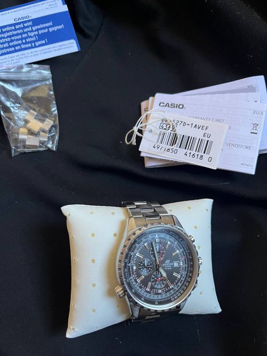 Часы Casio EDIFICE кварцевые