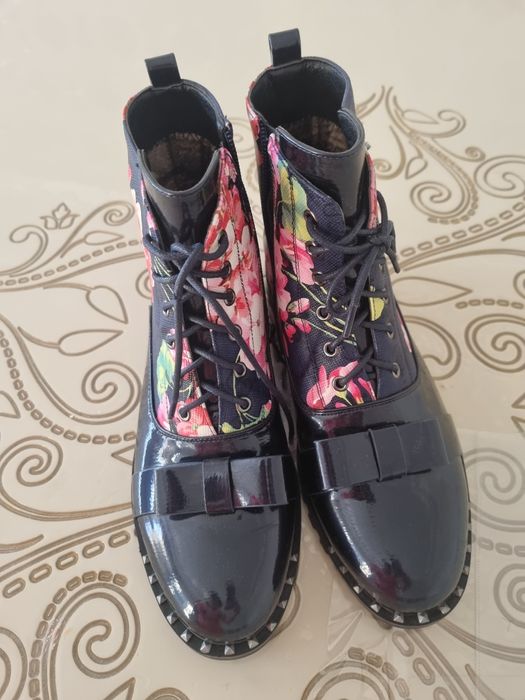 Продам обувь 38 размера