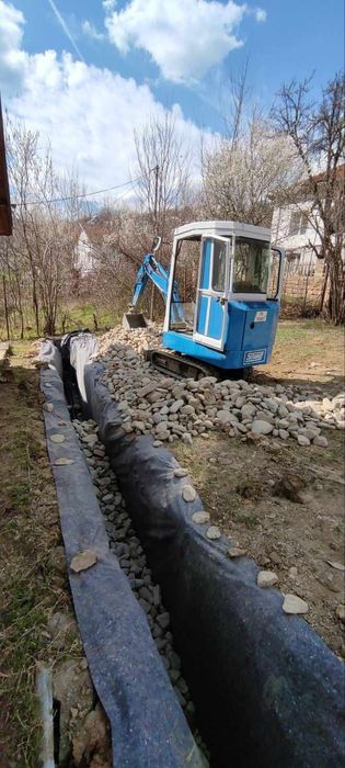 Услуги със самосвал и малка земекопна техника