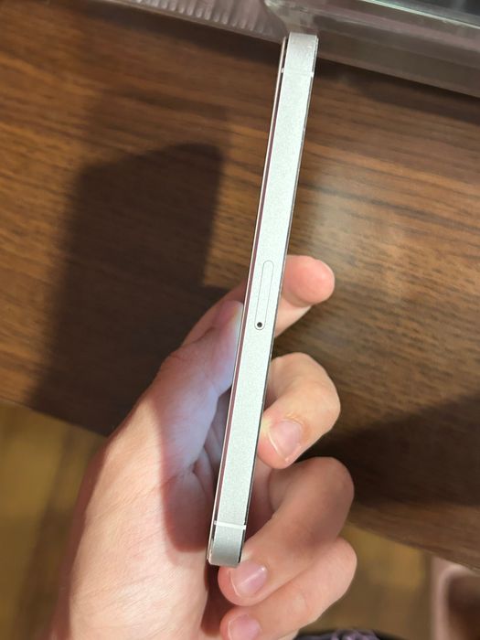 iPhone 5 като нов може за части