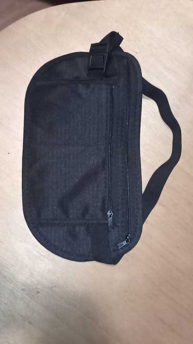 Поясная сумка с 2 карманами