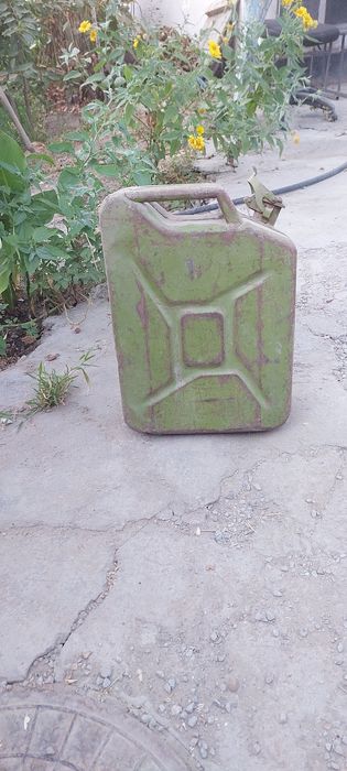 Железный конистра 20 л