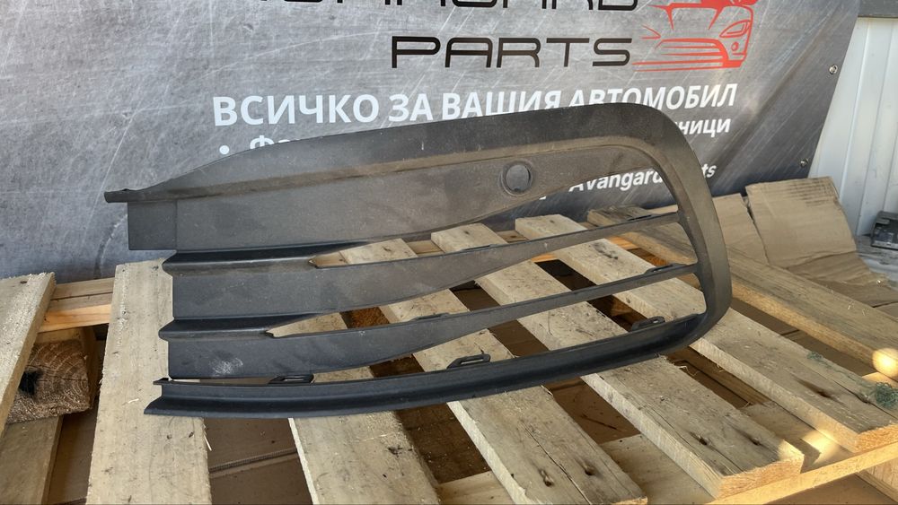 Лява решетка за предна броня VW Golf 8 2019-