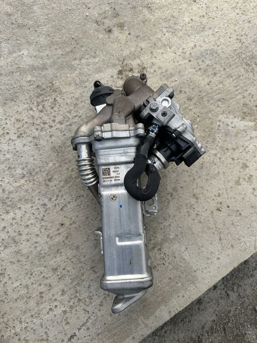 Galerie admisie bmw motor b47 filtru particule racitor gaze egr