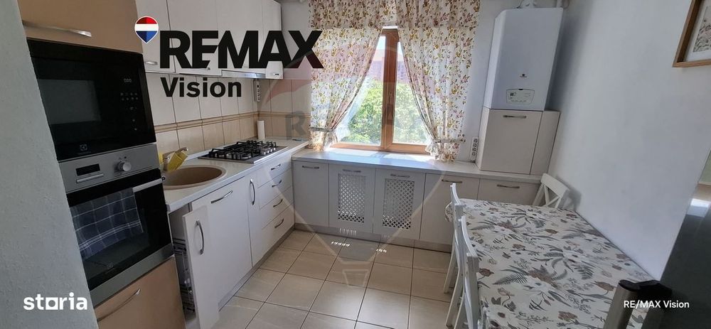 Apartament 3 camere de închiriat in Rovine