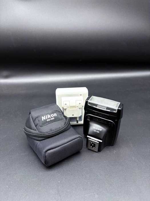 Nikon Speedlight SB-400