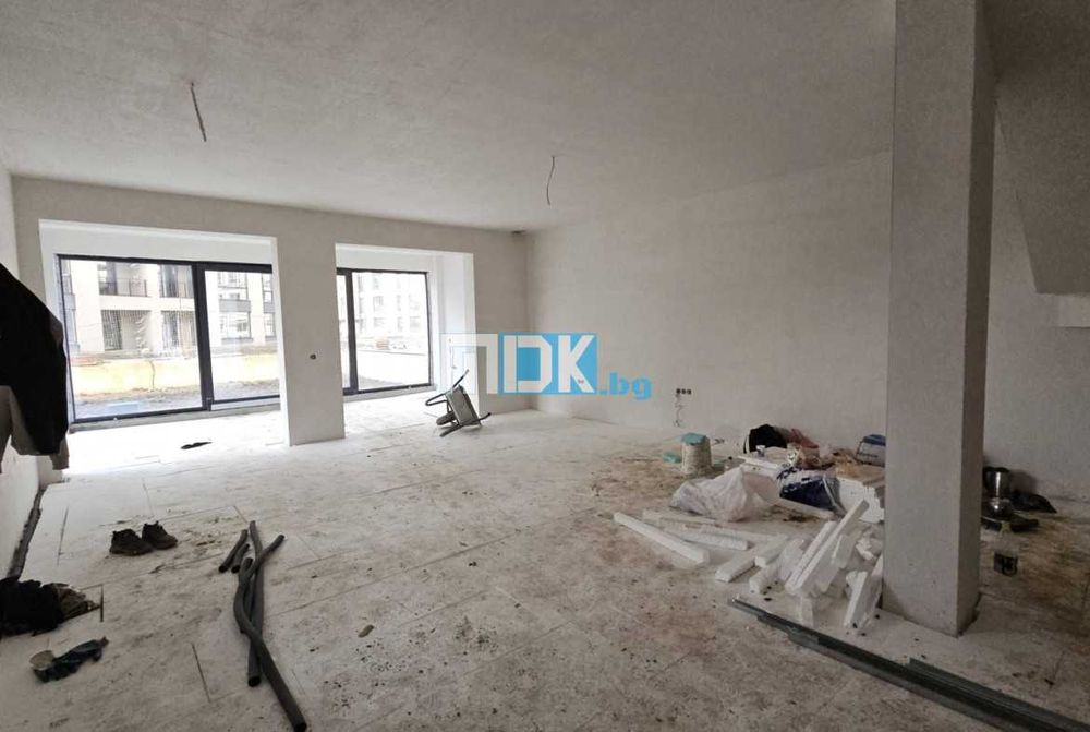 Двуетажна къща с 3 спални