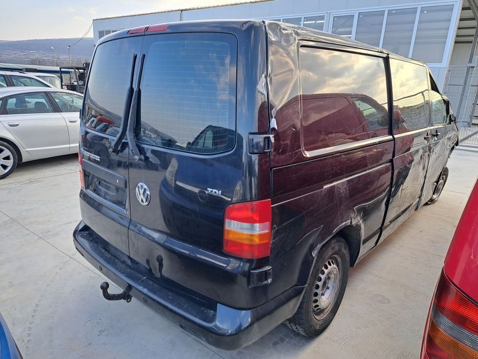 Фолксваген Транспортер Т5 2.5ТДИ VW Transporter T5 2.5 131hp НА ЧАСТИ