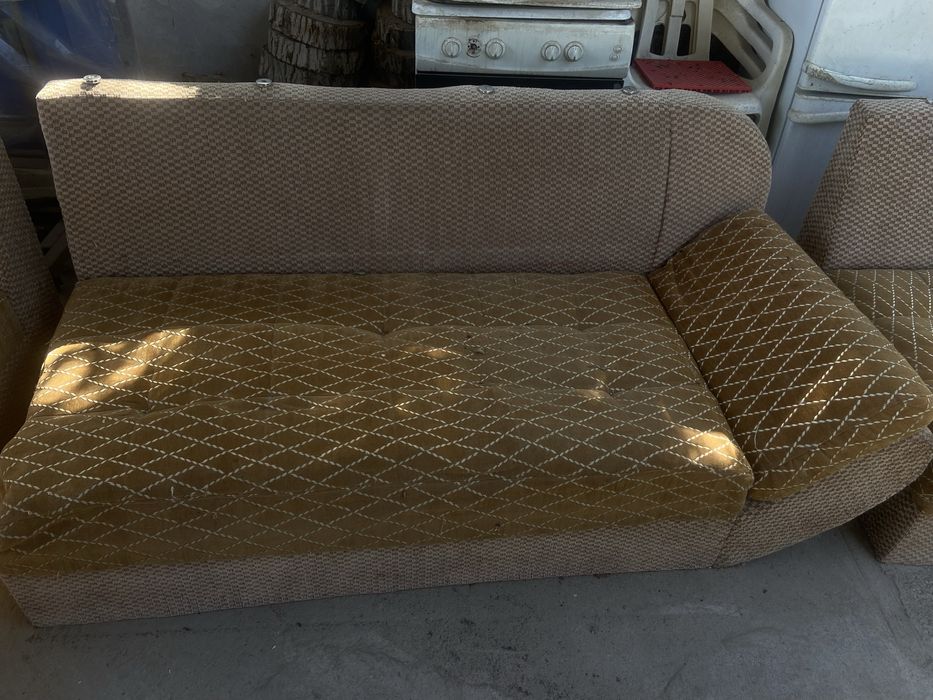 Уголок для  балкона, дачи, кухни.