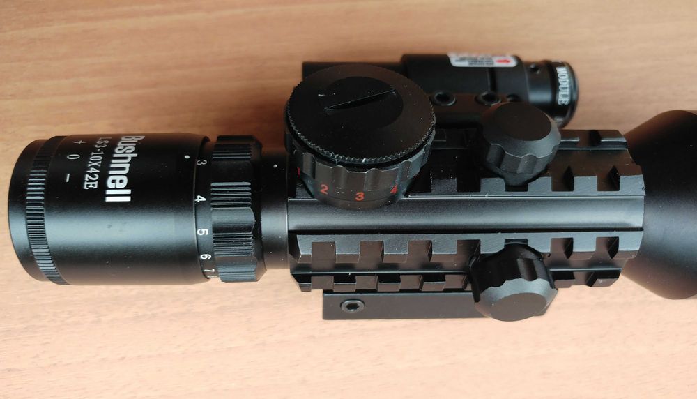 Оптика с лазерен прицел /модел M9 3-10x42/