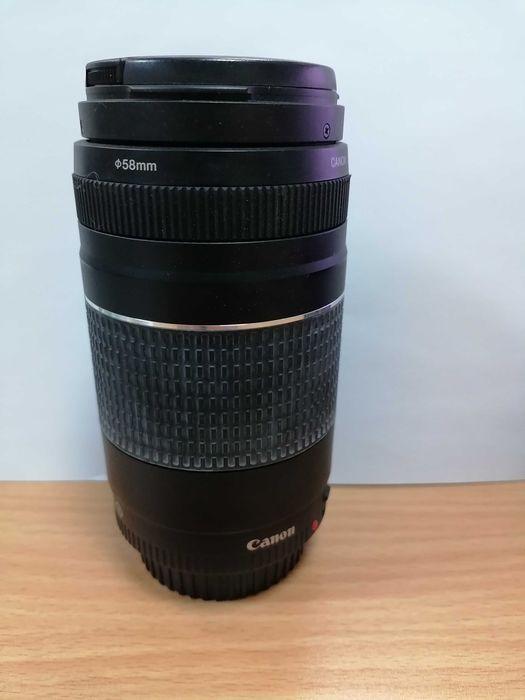 Объектив на фотоаппарат