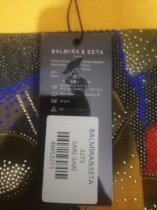 Продам крстюм новый