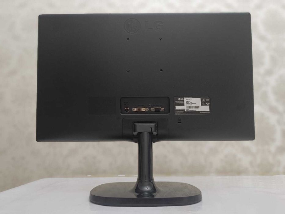 Монитор LG (DVI VGA) и Maxal (HDMI VGA)