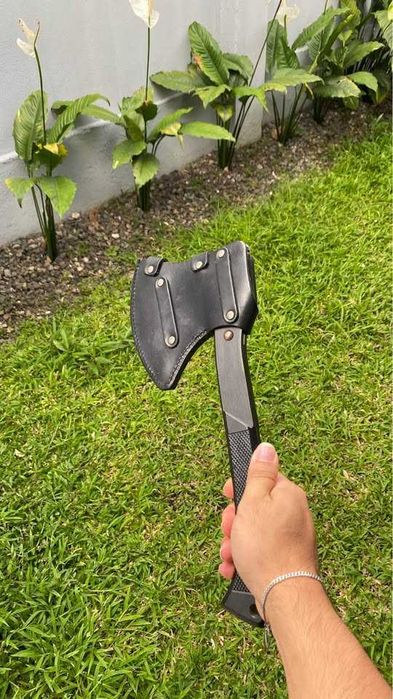 Испанска брадвичка MUELA HA-W с кожен калъф Брадва за туризъм