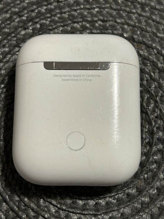 Vand Airpods Apple