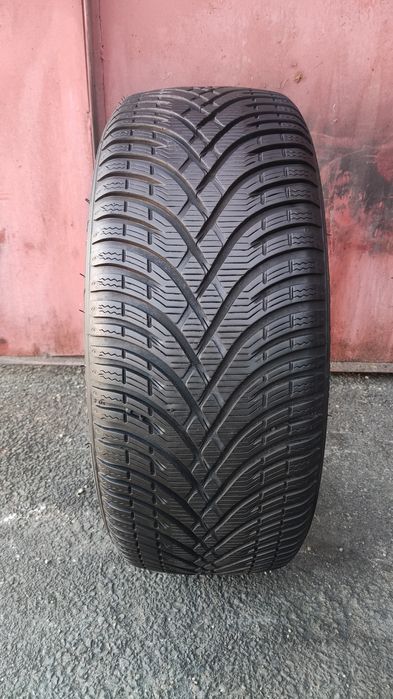 1бр. зимна  гума 205/45/17 Kleber Krisalp HP3 
dot23
7.8mm
Много добро