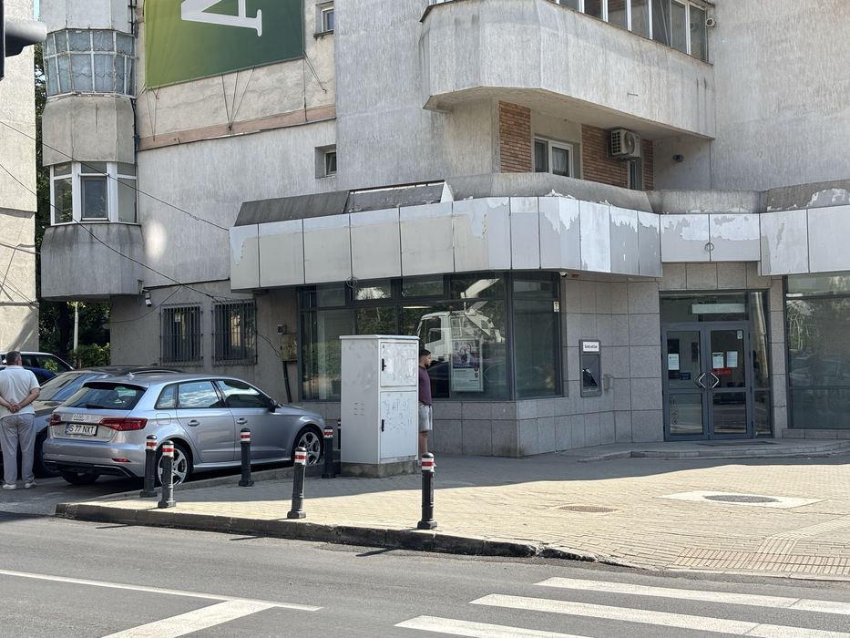 Inchiriez spatiu 165 sau 85 mp Iasi bd Pacurari