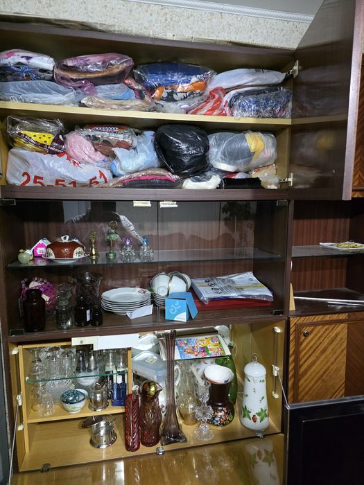 Продам шкаф за 10000 тенге.