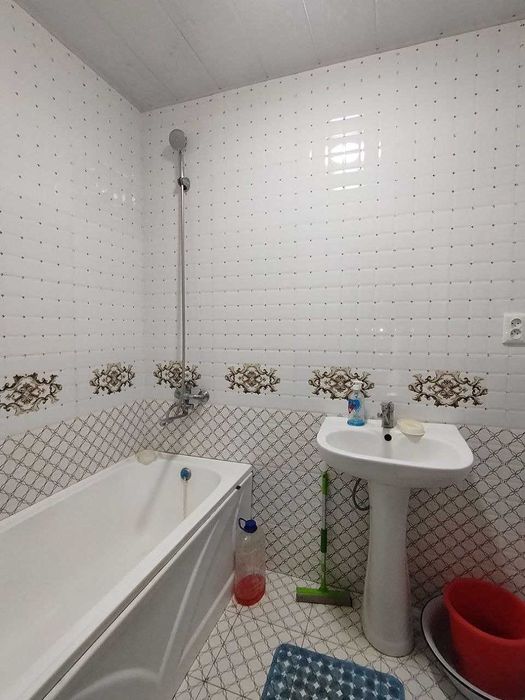 Сдается 3комнатная квартира Сахарная Больница Капитал Банк цена 350у.е