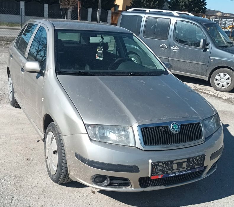 Dezmembrez Skoda Fabia 1.2 benzina AZQ